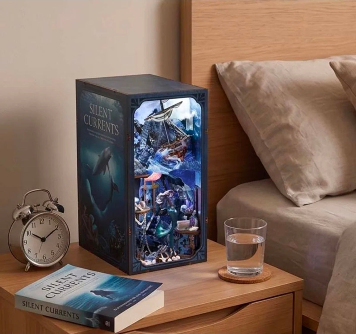 Le Chant des Sirènes — Book Nook DIY marin illuminé avec navire et univers sous-marin