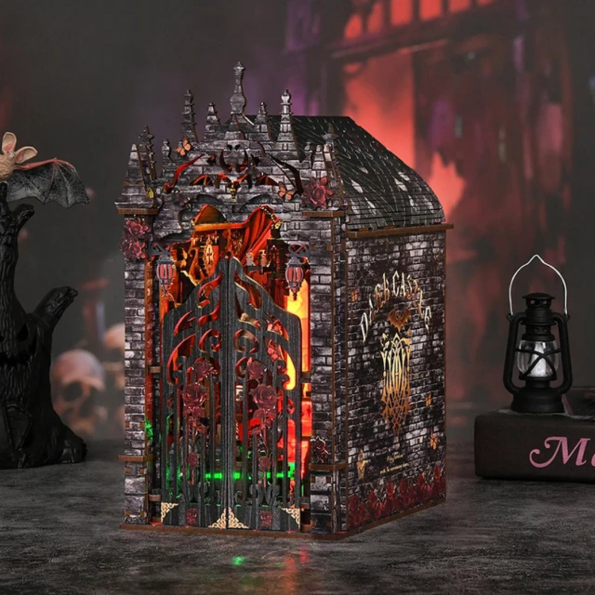 Dark Castle Book Nook décor gothique avec éclairage LED – Atelier Fauna